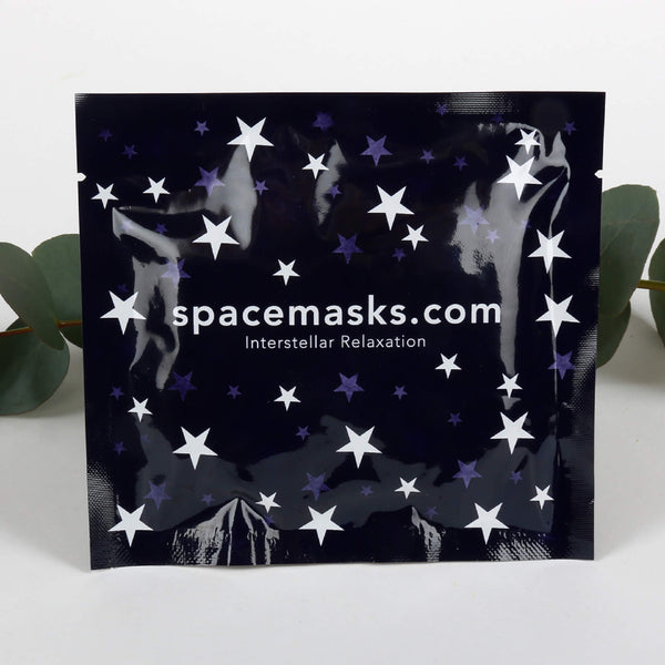 self heating eye mask from spacemasks on a white background